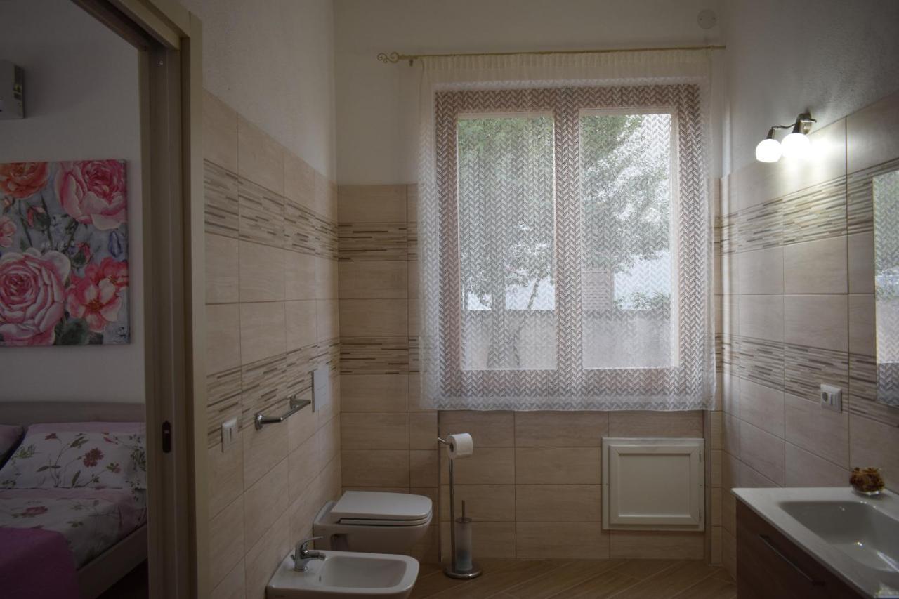Oschiri A Casa Di Zia Bed & Breakfast エクステリア 写真