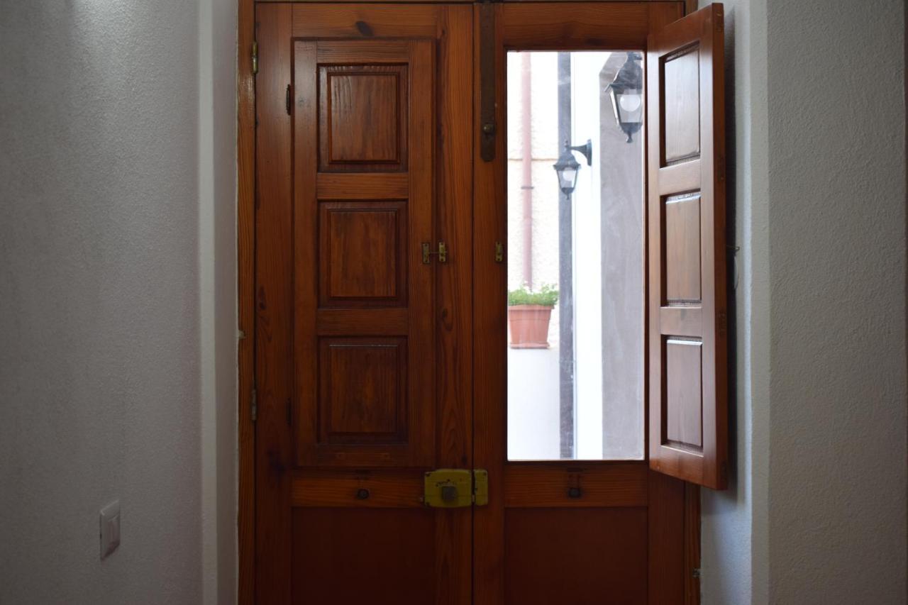 Oschiri A Casa Di Zia Bed & Breakfast エクステリア 写真