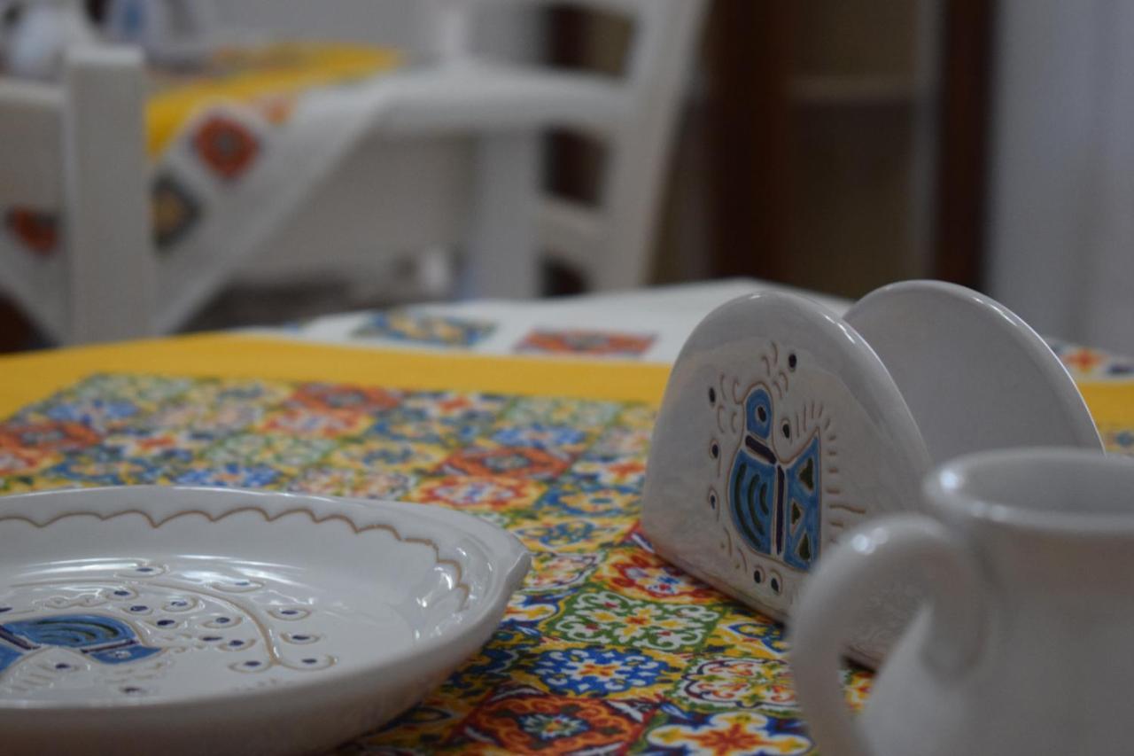 Oschiri A Casa Di Zia Bed & Breakfast エクステリア 写真