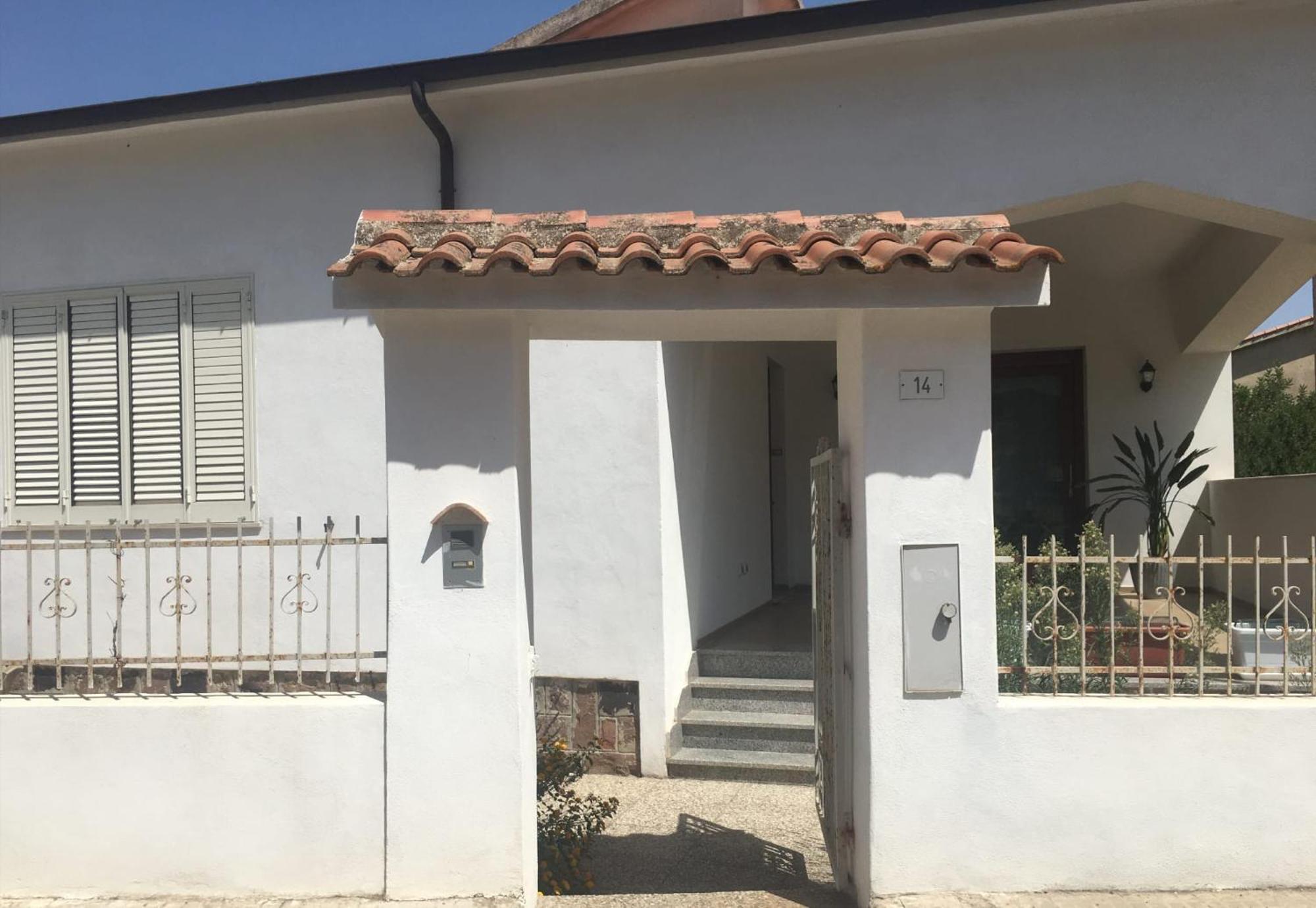 Oschiri A Casa Di Zia Bed & Breakfast エクステリア 写真